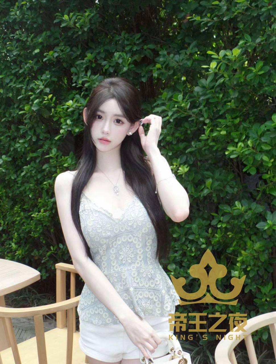 /images/2025/11/14/1763060744272470-琳琳 P3.jpg 琳琳 P3.jpg